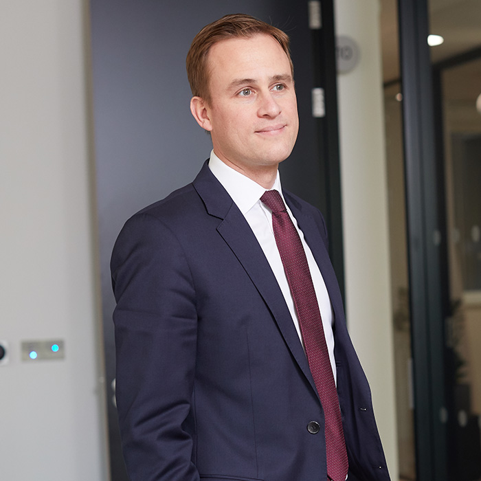 Owen Davies | Our People | FRP Advisory